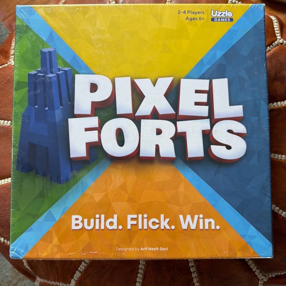 Pixel Forts Board Game - Colorful Strategy Game ages 6+ New Sealed